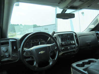 2014 Chevrolet 1500 Ext Cab, $13900. Photo 5