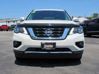 2018 Nissan Pathfinder, $13900. Photo 12