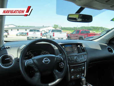 2018 Nissan Pathfinder, $13900. Photo 7