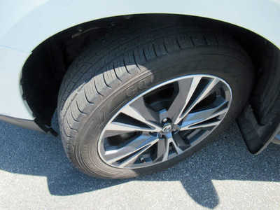 2018 Nissan Pathfinder, $13900. Photo 8