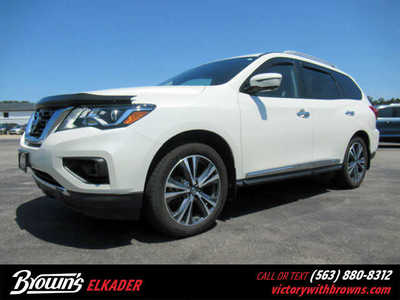 2018 Nissan Pathfinder, $13900. Photo 1