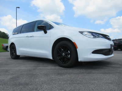 2024 Chrysler Voyager, $28900. Photo 12