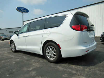 2024 Chrysler Voyager, $27500. Photo 2