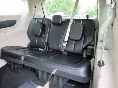 2023 Chrysler Pacifica, $27500. Photo 5