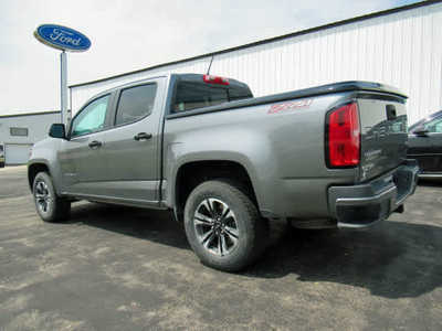 2021 Chevrolet Colorado Crew Cab, $34900. Photo 2