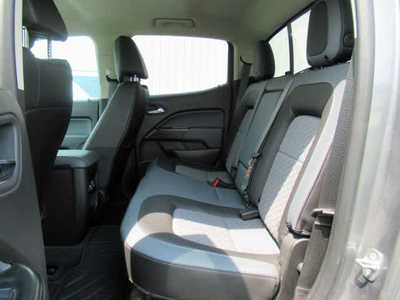 2021 Chevrolet Colorado Crew Cab, $34900. Photo 4