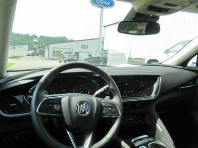 2023 Buick Envision, $29900. Photo 5