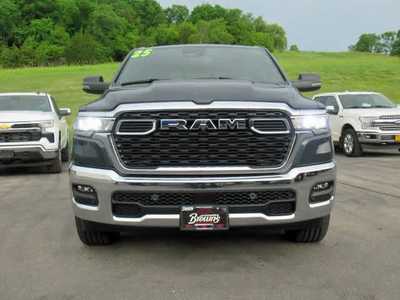 2025 RAM 1500 Crew Cab, $. Photo 10