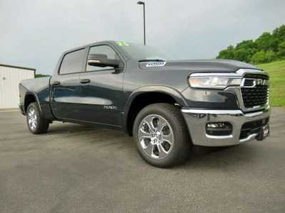 2025 RAM 1500 Crew Cab, $. Photo 11