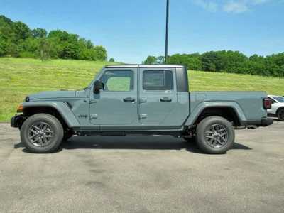 2025 Jeep Gladiator, $. Photo 2