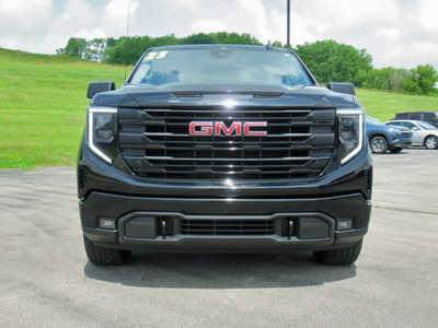 2023 GMC 1500 Crew Cab, $45900. Photo 11
