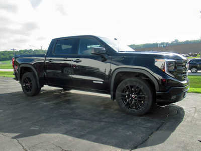 2023 GMC 1500 Crew Cab, $45900. Photo 6