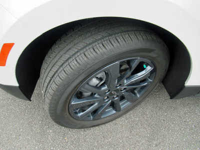 2024 Chevrolet Equinox, $33900. Photo 7