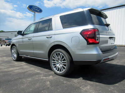2022 Ford Expedition, $52900. Photo 2