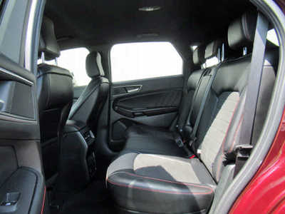 2022 Ford Edge, $30500. Photo 4