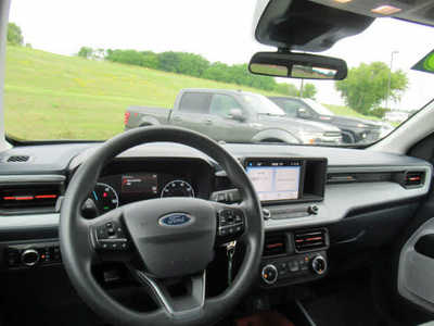 2023 Ford Maverick, $26900. Photo 6