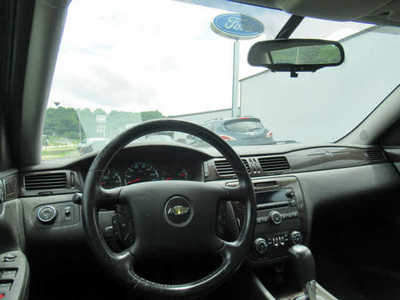 2012 Chevrolet Impala, $9500. Photo 5