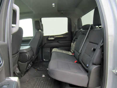 2024 GMC 1500 Crew Cab, $48900. Photo 4