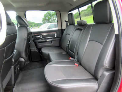2015 RAM 1500 Crew Cab, $22700. Photo 5
