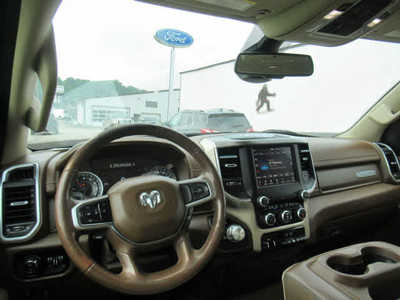 2019 RAM 1500 Crew Cab, $. Photo 5