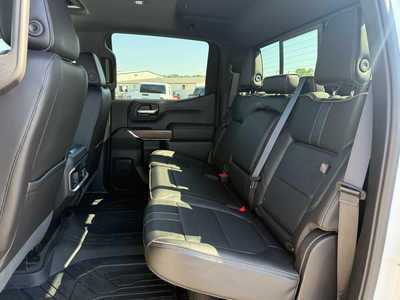 2019 Chevrolet 1500 Crew Cab, $42900. Photo 5