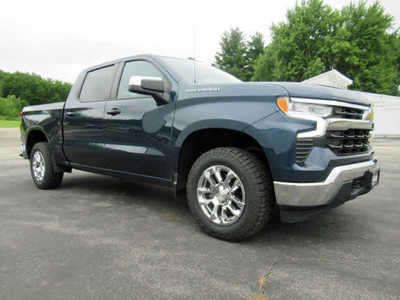 2023 Chevrolet 1500 Crew Cab, $37900. Photo 6