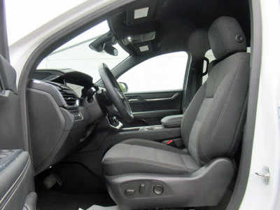 2025 GMC Acadia, $45900. Photo 3