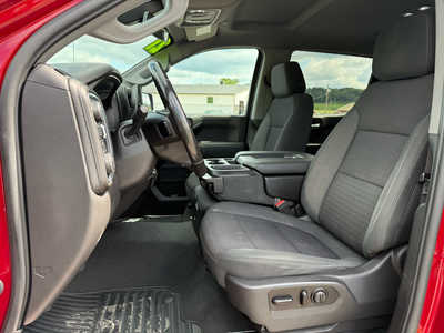 2021 Chevrolet 1500 Crew Cab, $34500. Photo 4