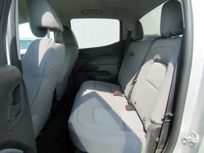 2019 Chevrolet Colorado Crew Cab, $25900. Photo 4