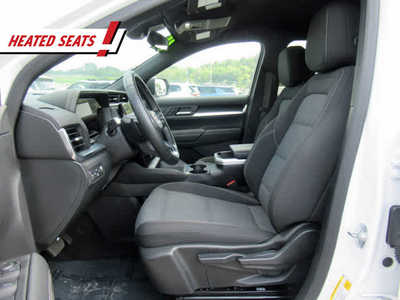 2025 GMC Terrain, $32500. Photo 4