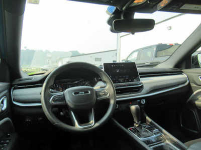 2024 Jeep Compass, $26900. Photo 5