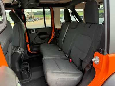 2025 Jeep Wrangler, $. Photo 5