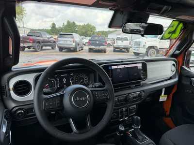2025 Jeep Wrangler, $. Photo 6