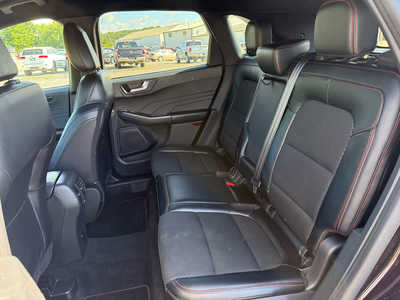 2023 Ford Escape, $24900. Photo 5