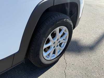 2015 Jeep Cherokee, $8900. Photo 10