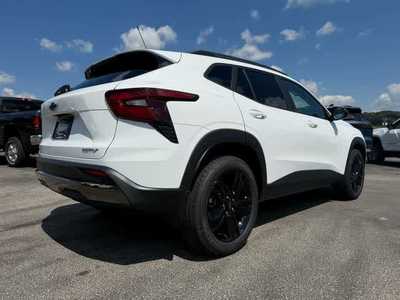 2025 Chevrolet Trax, $. Photo 12