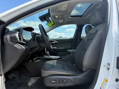 2025 Chevrolet Trax, $. Photo 4