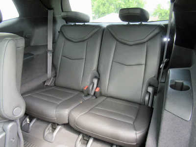 2024 Cadillac XT6, $52900. Photo 5