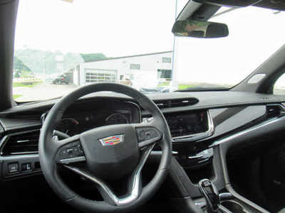 2024 Cadillac XT6, $52900. Photo 6