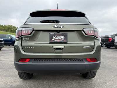 2018 Jeep Compass, $16900. Photo 9