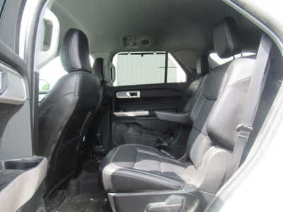 2023 Ford Explorer, $33900. Photo 4