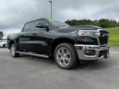 2026 RAM 1500 Crew Cab, $. Photo 11