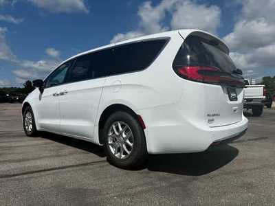 2026 Chrysler Pacifica, $. Photo 3