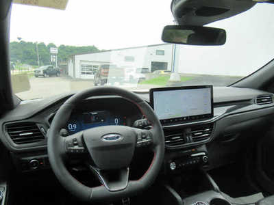 2023 Ford Escape, $31900. Photo 5