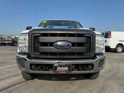2012 Ford F250 Reg Cab, $16900. Photo 2