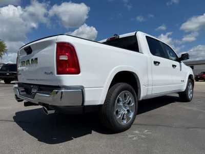 2026 RAM 1500 Crew Cab, $. Photo 12