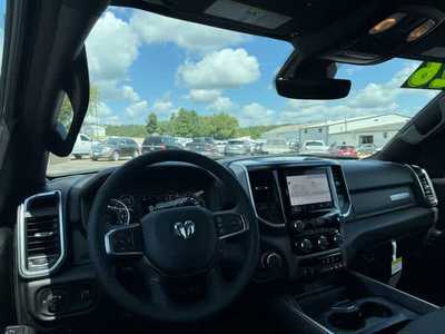 2026 RAM 1500 Crew Cab, $. Photo 6