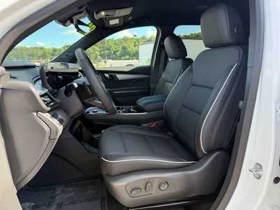 2026 Buick Enclave, $. Photo 4