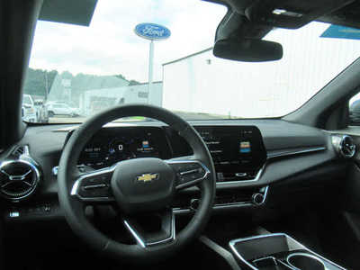 2025 Chevrolet Equinox, $32900. Photo 5