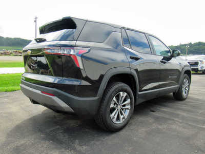 2025 Chevrolet Equinox, $32900. Photo 7